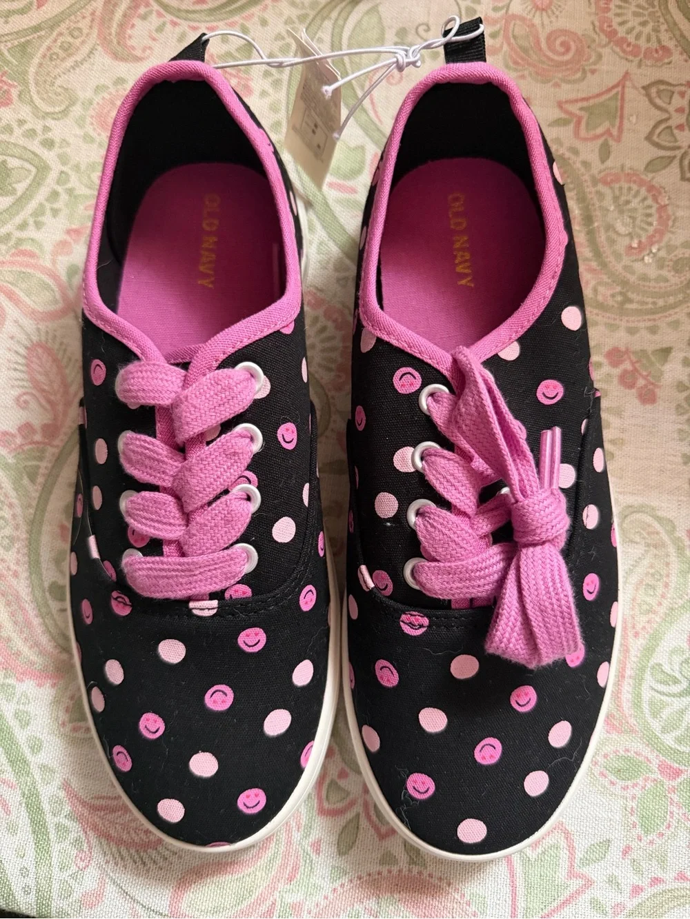 Old Navy Girls Smiley Face and Polka Dot Canvas Lace-Up Sneakers Size 5 NEW